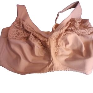 NWOT Glamorise Elegant Lace Women's Bra Beige Padded Straps 4 Hooks Size 50J